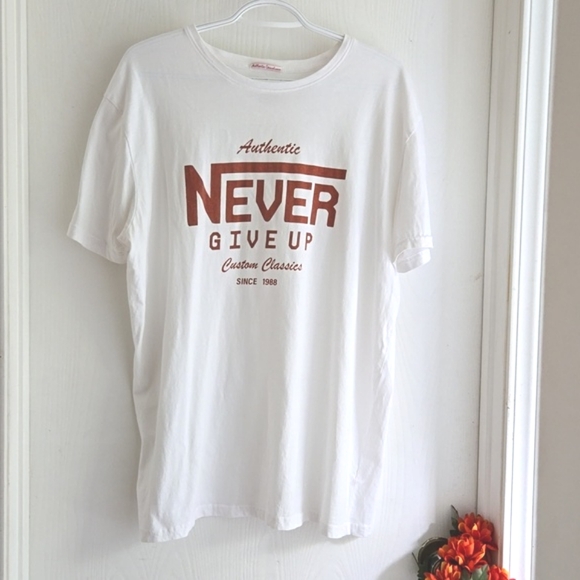 Authentic Casual Wear| Graphic-Inspired White T-Shirt - Picture 8 of 8